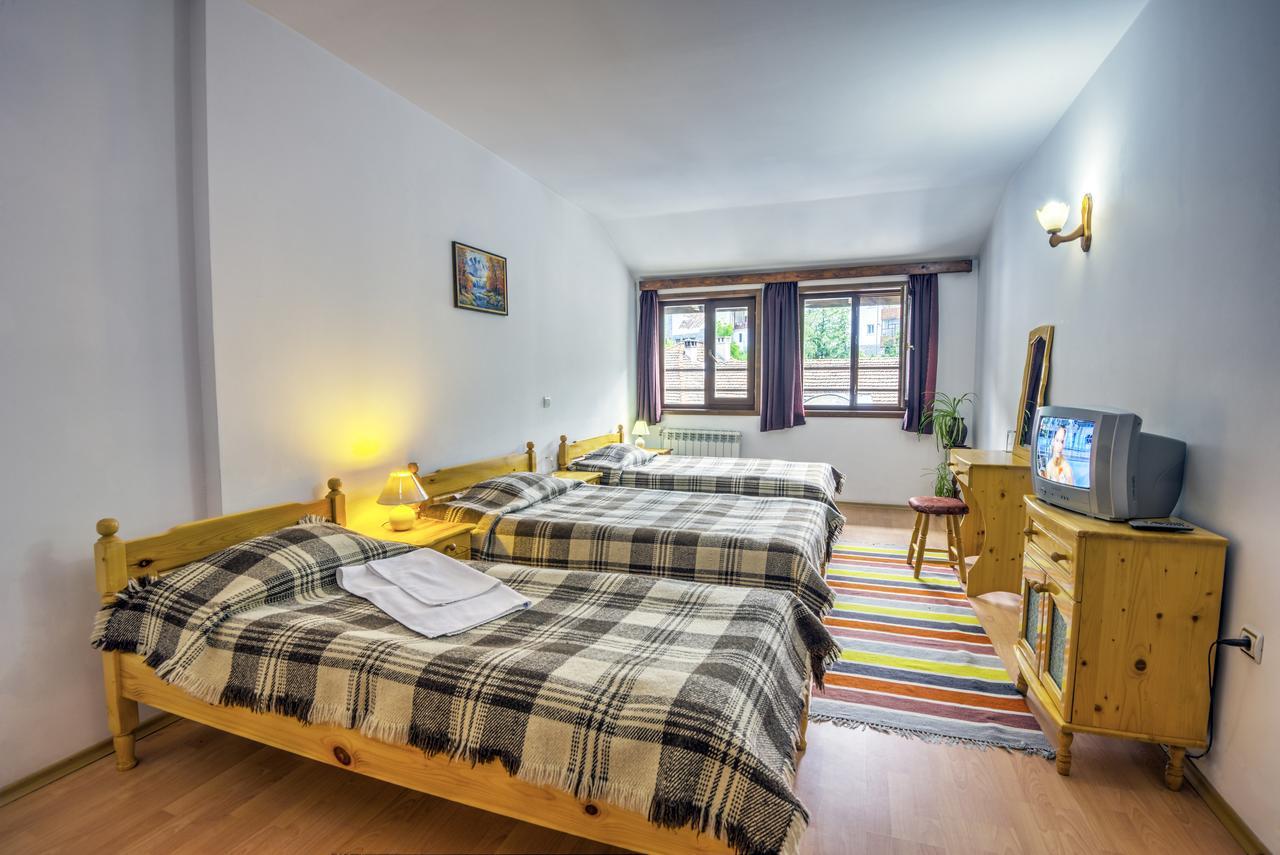 Hotel Kalina Shiroka Lŭka Buitenkant foto