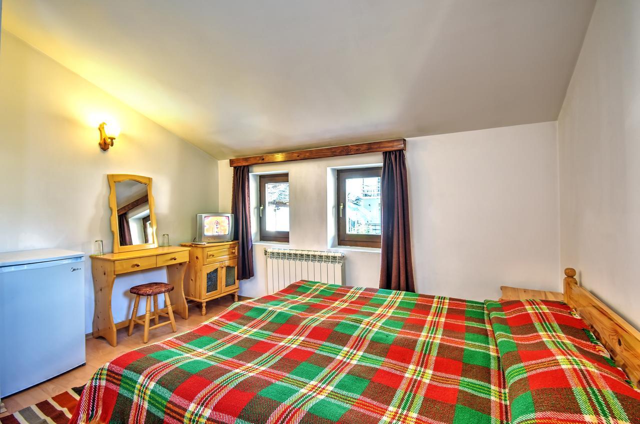 Hotel Kalina Shiroka Lŭka Buitenkant foto