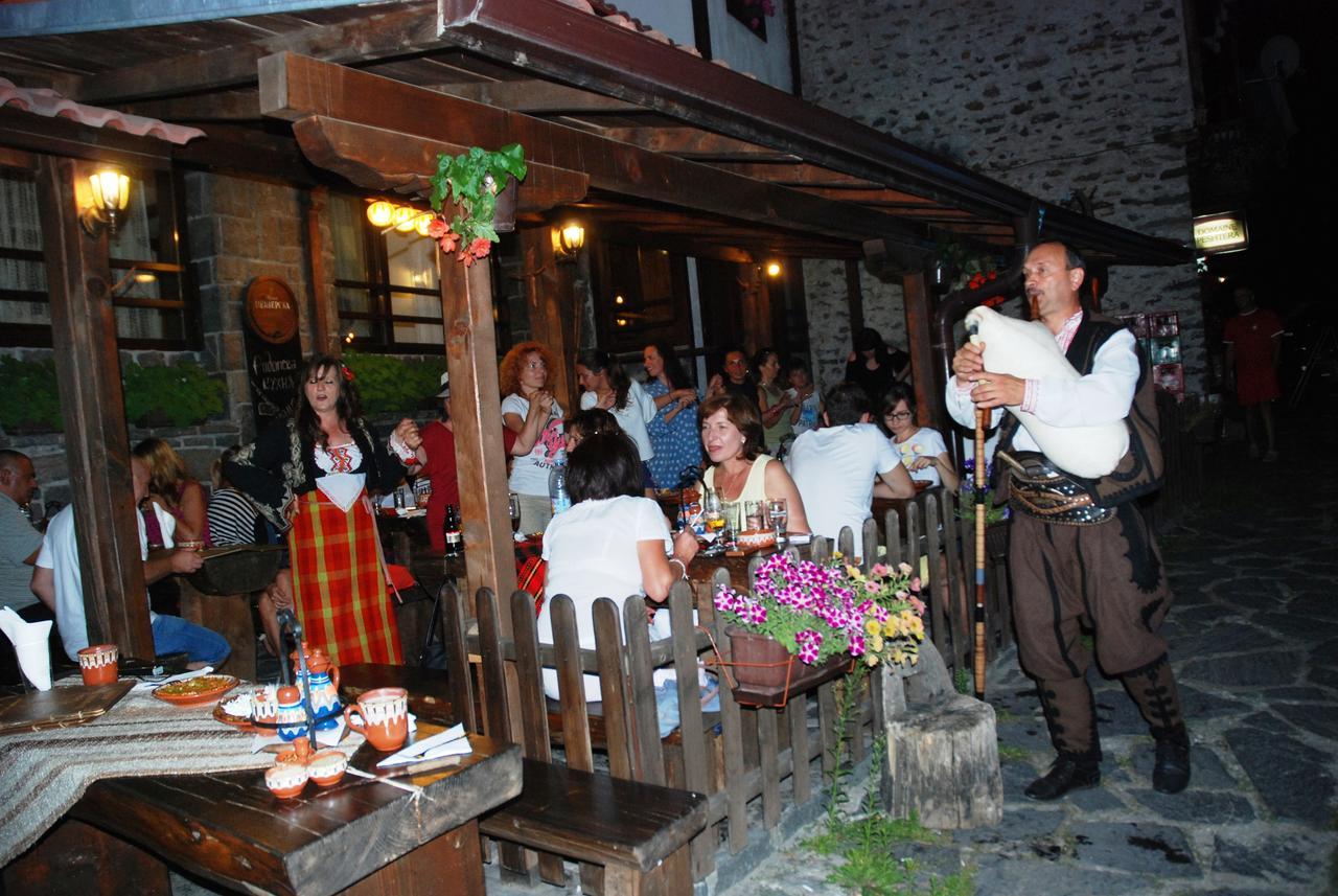 Hotel Kalina Shiroka Lŭka Buitenkant foto